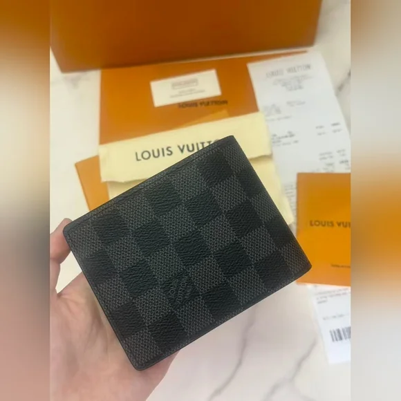 Louis Vuitton Slender Wallet - Picture 2 of 8